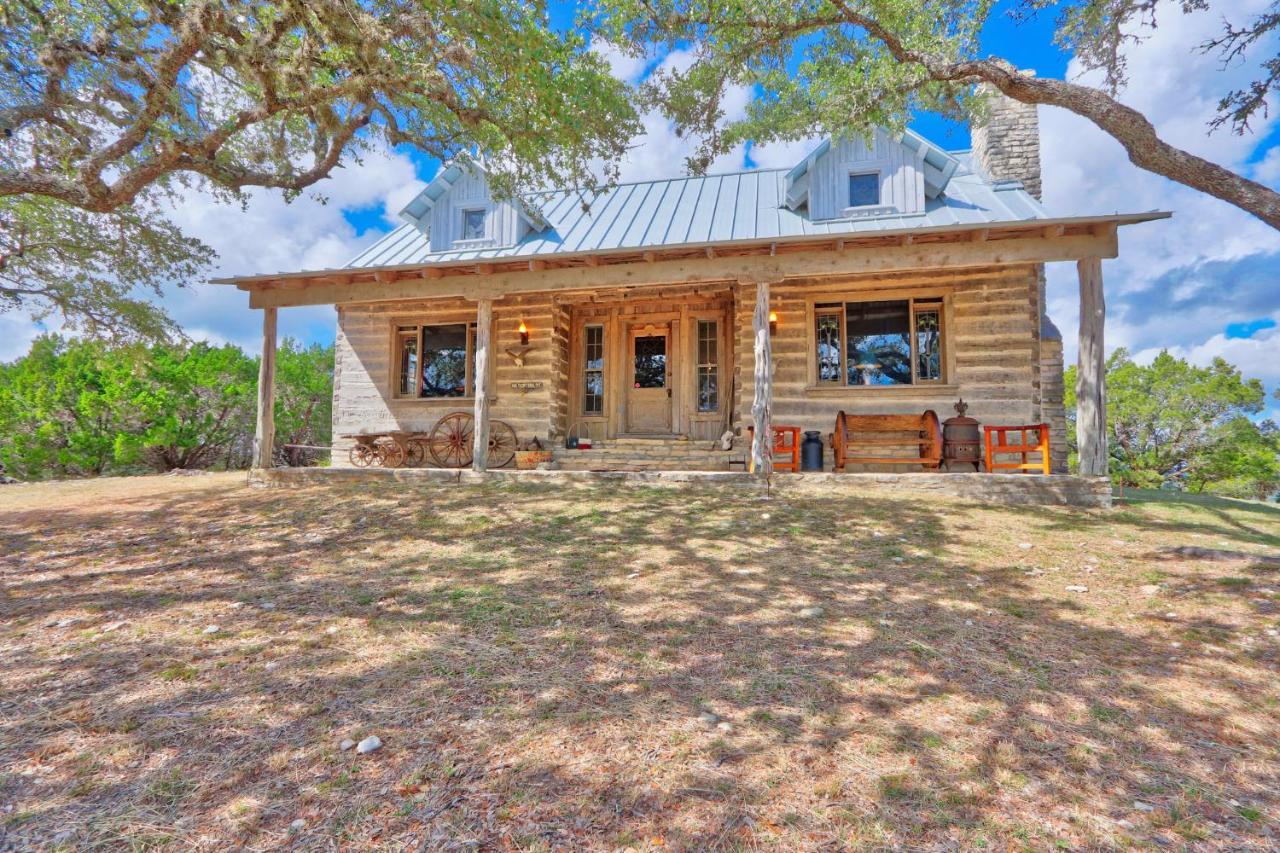 Log Cabin At Old Glory Ranch Villa Wimberley Esterno foto