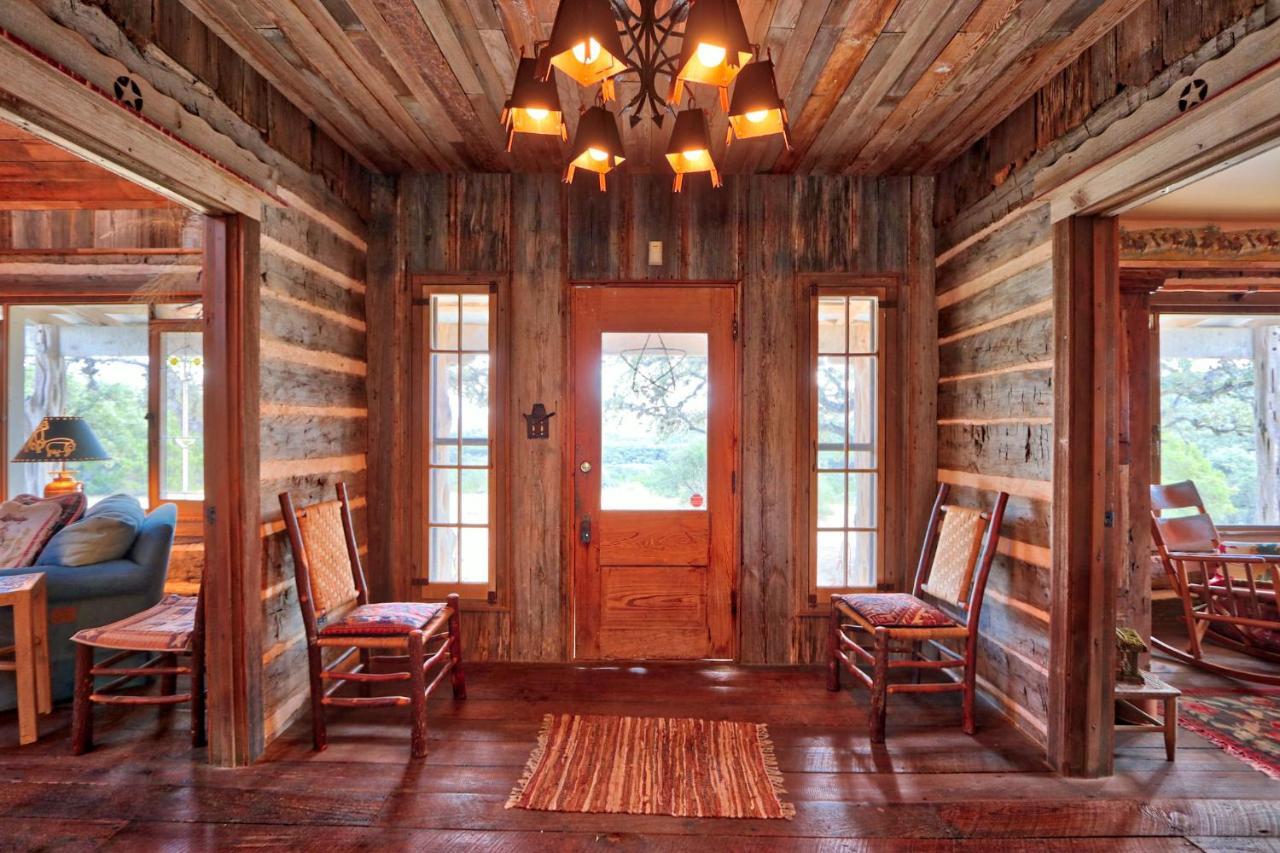 Log Cabin At Old Glory Ranch Villa Wimberley Esterno foto