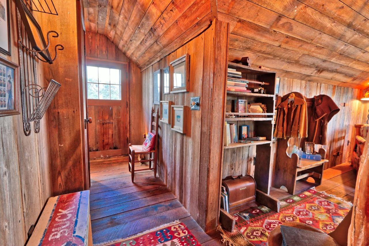 Log Cabin At Old Glory Ranch Villa Wimberley Esterno foto